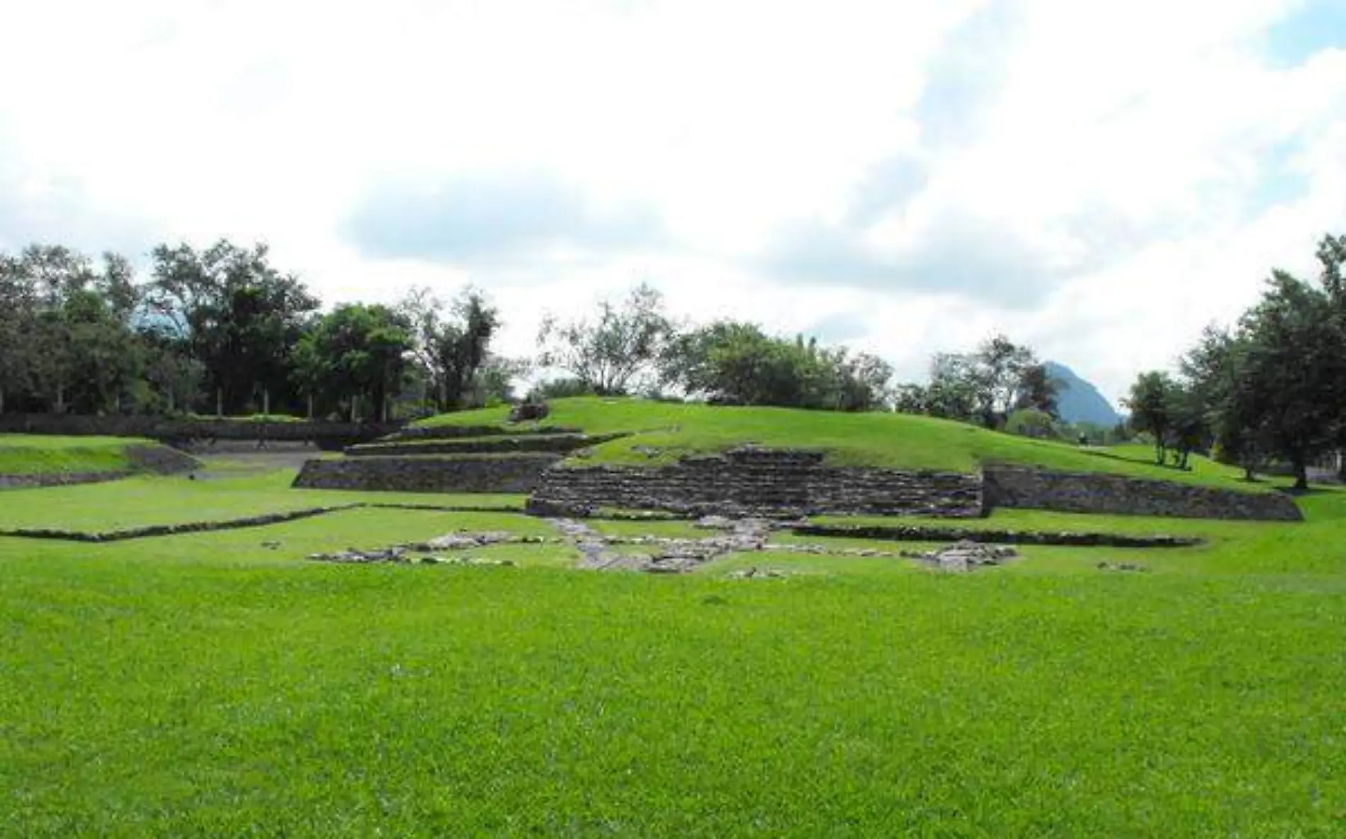 Zona arqueológica Las Pilas Fotografías Archivo Centro INAH Morelos